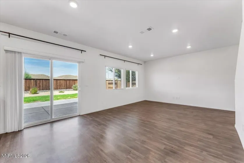 6609 Coyote Call, Sparks, Nevada 89436, 4 Bedrooms Bedrooms, ,3 BathroomsBathrooms,Residential,Residential,Coyote Call,0,260010894
