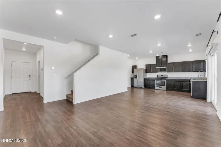 6609 Coyote Call, Sparks, Nevada 89436, 4 Bedrooms Bedrooms, ,3 BathroomsBathrooms,Residential,Residential,Coyote Call,0,260010894