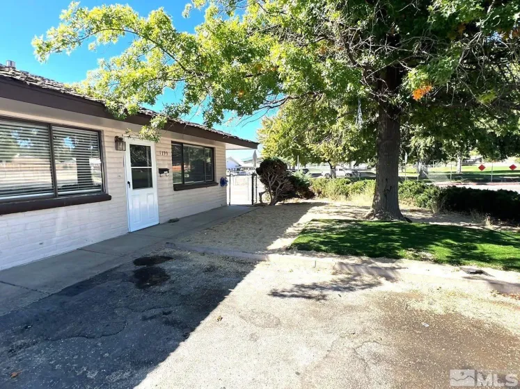 1799 York, Sparks, Nevada 89431, 2 Bedrooms Bedrooms, ,1 BathroomBathrooms,Residential Lease,Manufactured,York,0,260010897