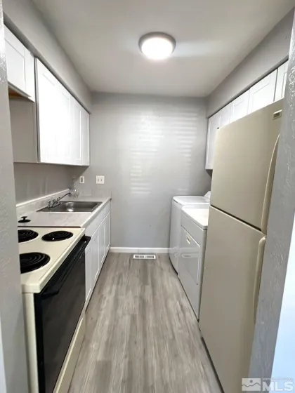 1799 York, Sparks, Nevada 89431, 2 Bedrooms Bedrooms, ,1 BathroomBathrooms,Residential Lease,Manufactured,York,0,260010897