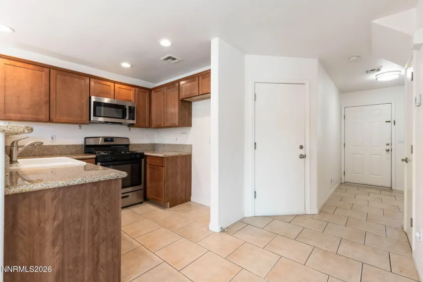 5765 Vista Serena, Sparks, Nevada 89436, 2 Bedrooms Bedrooms, ,3 BathroomsBathrooms,Residential,Residential,Vista Serena,0,260010908