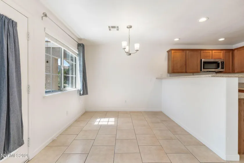 5765 Vista Serena, Sparks, Nevada 89436, 2 Bedrooms Bedrooms, ,3 BathroomsBathrooms,Residential,Residential,Vista Serena,0,260010908