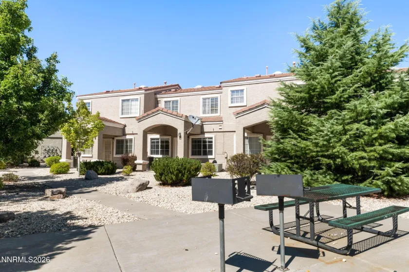 5765 Vista Serena, Sparks, Nevada 89436, 2 Bedrooms Bedrooms, ,3 BathroomsBathrooms,Residential,Residential,Vista Serena,0,260010908