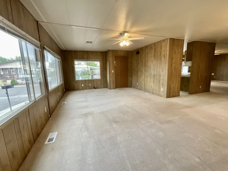 45 Eureka Drive, Carson City, Nevada 89706, 2 Bedrooms Bedrooms, 9 Rooms Rooms,2 BathroomsBathrooms,Manufactured,Residential,Eureka,0,260010909