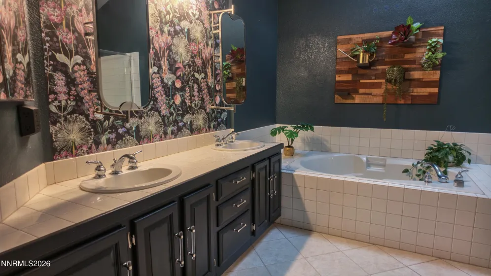 1340 Gleneyre, Reno, Nevada 89509, 2 Bedrooms Bedrooms, ,2 BathroomsBathrooms,Residential,Residential,Gleneyre,0,260010909