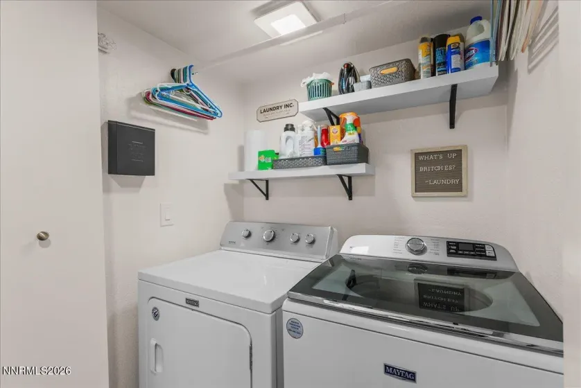 2118 Roundhouse, Sparks, Nevada 89431, 2 Bedrooms Bedrooms, ,2 BathroomsBathrooms,Residential,Residential,Roundhouse,0,260010912