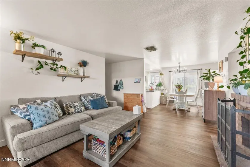 2118 Roundhouse, Sparks, Nevada 89431, 2 Bedrooms Bedrooms, ,2 BathroomsBathrooms,Residential,Residential,Roundhouse,0,260010912
