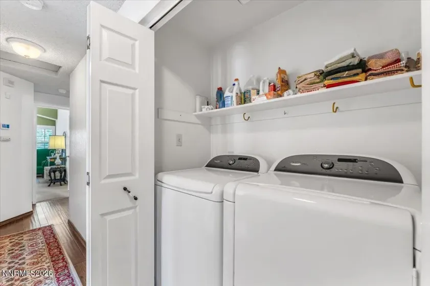 4401 Garratt, Sparks, Nevada 89436, 3 Bedrooms Bedrooms, ,2 BathroomsBathrooms,Residential,Residential,Garratt,0,260010913