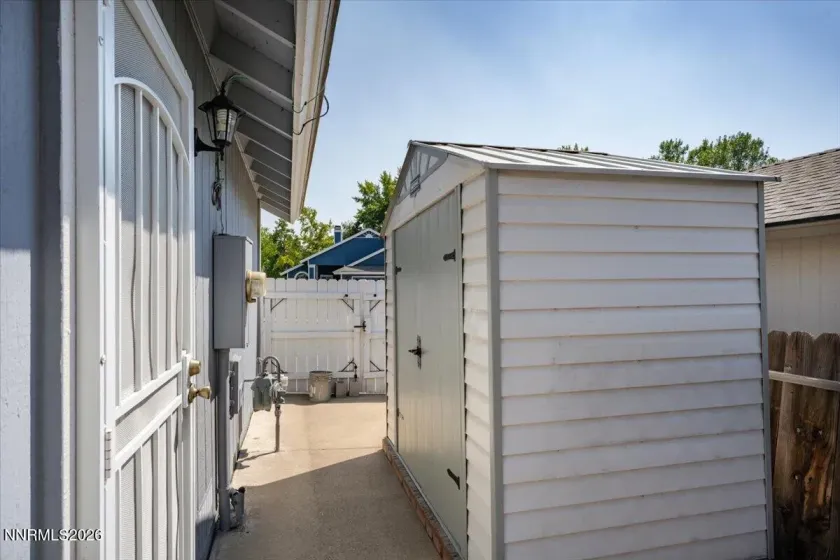 4401 Garratt, Sparks, Nevada 89436, 3 Bedrooms Bedrooms, ,2 BathroomsBathrooms,Residential,Residential,Garratt,0,260010913
