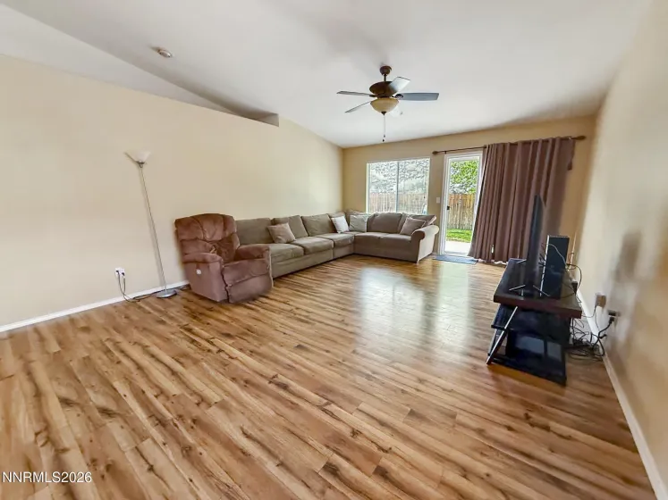 4735 Goodwin, Sparks, Nevada 89436, 3 Bedrooms Bedrooms, ,2 BathroomsBathrooms,Residential,Residential,Goodwin,0,260010924