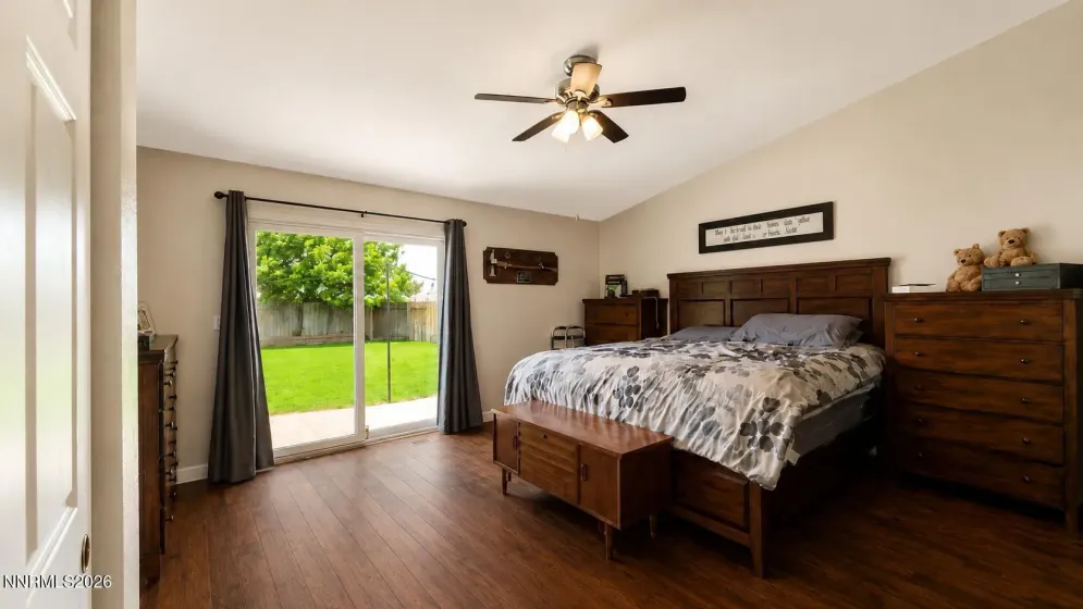 1415 Talking Sparrow, Sparks, Nevada 89441, 5 Bedrooms Bedrooms, ,3 BathroomsBathrooms,Residential,Residential,Talking Sparrow,0,260010926