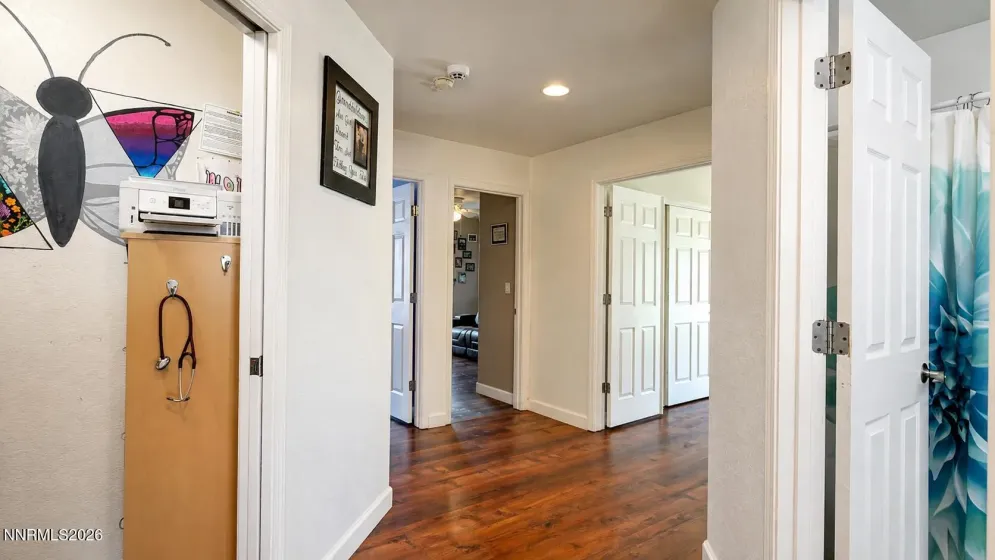 1415 Talking Sparrow, Sparks, Nevada 89441, 5 Bedrooms Bedrooms, ,3 BathroomsBathrooms,Residential,Residential,Talking Sparrow,0,260010926