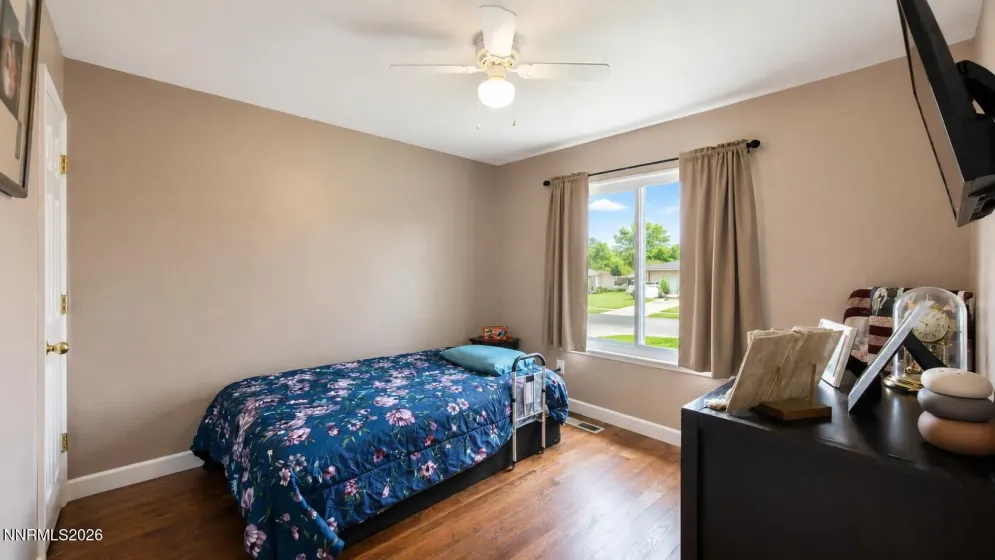 1415 Talking Sparrow, Sparks, Nevada 89441, 5 Bedrooms Bedrooms, ,3 BathroomsBathrooms,Residential,Residential,Talking Sparrow,0,260010926