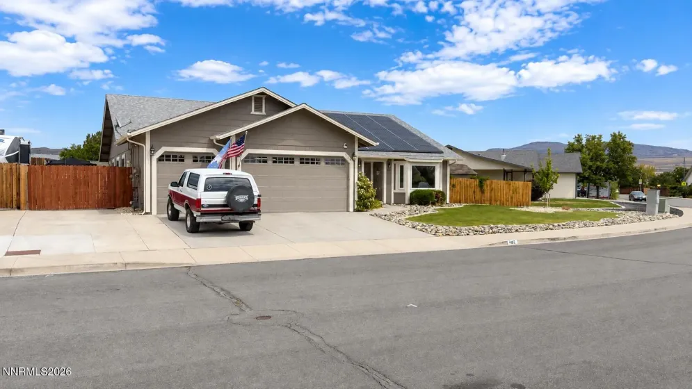 1415 Talking Sparrow, Sparks, Nevada 89441, 5 Bedrooms Bedrooms, ,3 BathroomsBathrooms,Residential,Residential,Talking Sparrow,0,260010926