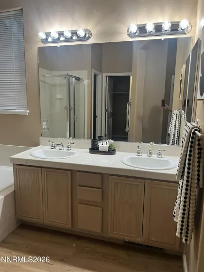 7874 Tormes, Sparks, Nevada 89436, 3 Bedrooms Bedrooms, ,2 BathroomsBathrooms,Residential,Residential,Tormes,0,260010930