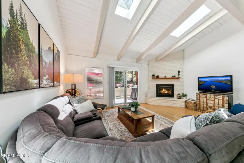 321 Ski, Incline Village, Nevada 89451, 3 Bedrooms Bedrooms, ,3 BathroomsBathrooms,Residential,Residential,Ski,0,260010932