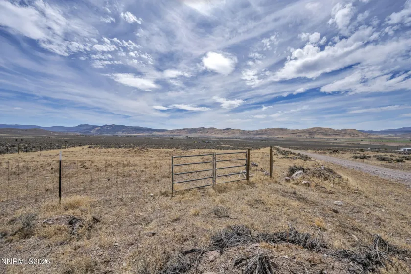 5450 Pasture View, Reno, Nevada 89510, 3 Bedrooms Bedrooms, ,2 BathroomsBathrooms,Residential,Residential,Pasture View,0,260010935