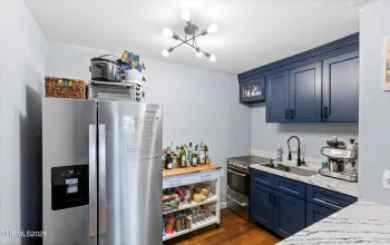 2450 Lymbery, Reno, Nevada 89509, ,1 BathroomBathrooms,Residential,Residential,Lymbery,0,260010936