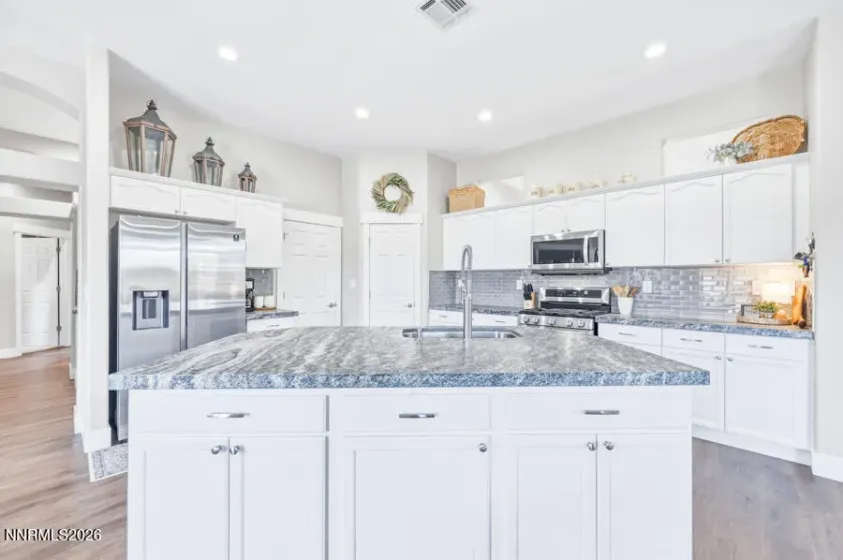 1518 Riverpark, Dayton, Nevada 89403, 4 Bedrooms Bedrooms, ,2 BathroomsBathrooms,Residential,Residential,Riverpark,0,260010946