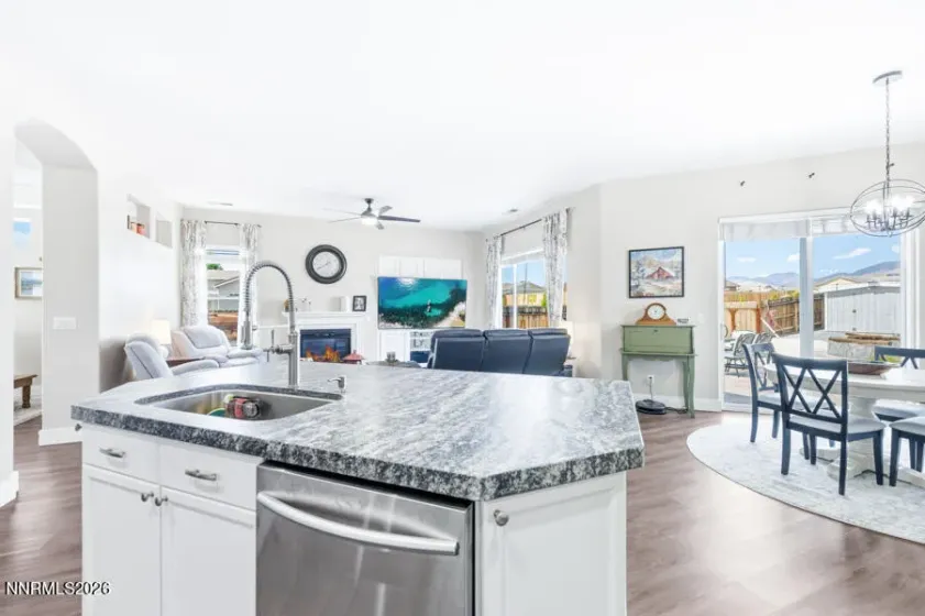1518 Riverpark, Dayton, Nevada 89403, 4 Bedrooms Bedrooms, ,2 BathroomsBathrooms,Residential,Residential,Riverpark,0,260010946