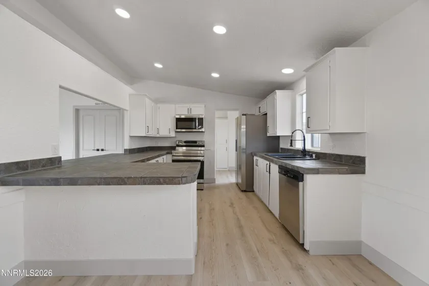 1230 Badger, Silver Springs, Nevada 89429, 3 Bedrooms Bedrooms, ,2 BathroomsBathrooms,Residential,Residential,Badger,0,260010952