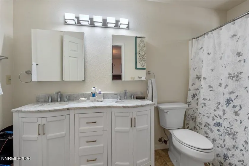1435 Dixie, Fallon, Nevada 89406, 3 Bedrooms Bedrooms, ,2 BathroomsBathrooms,Residential,Residential,Dixie,0,260010953
