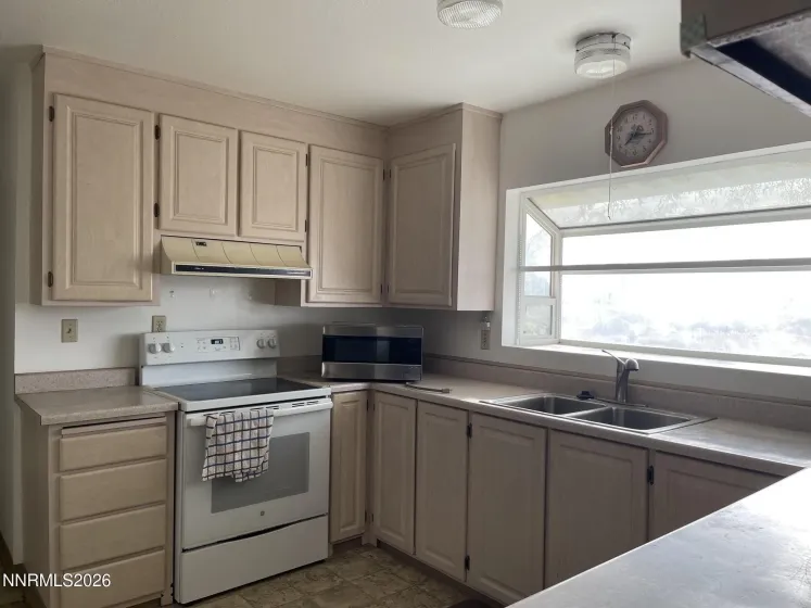 7 Piping Rock, Yerington, Nevada 89447, 3 Bedrooms Bedrooms, ,2 BathroomsBathrooms,Residential,Residential,Piping Rock,0,260010958