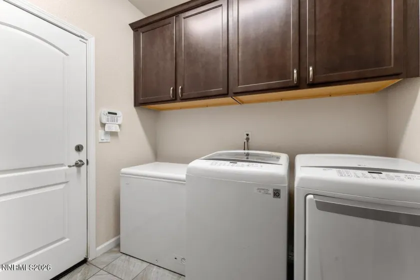 3767 Cetus, Sparks, Nevada 89436, 3 Bedrooms Bedrooms, ,2 BathroomsBathrooms,Residential,Residential,Cetus,0,260010961