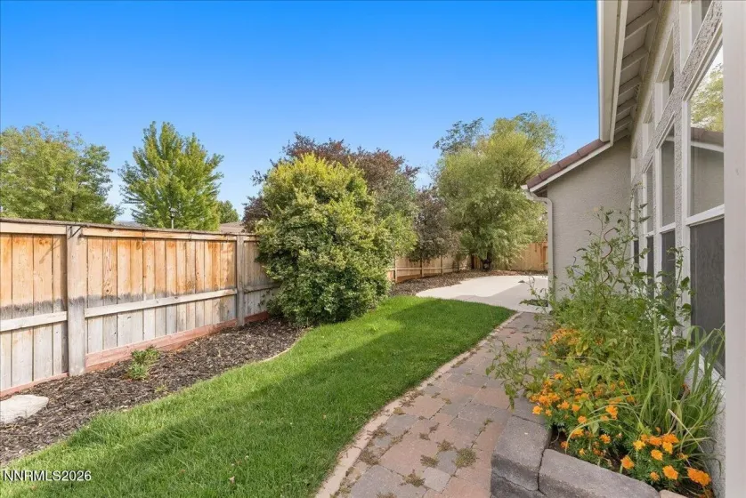1250 Fox Glen, Reno, Nevada 89521, 3 Bedrooms Bedrooms, ,2 BathroomsBathrooms,Residential,Residential,Fox Glen,0,260010964