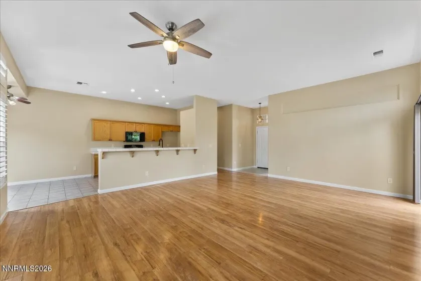 1250 Fox Glen, Reno, Nevada 89521, 3 Bedrooms Bedrooms, ,2 BathroomsBathrooms,Residential,Residential,Fox Glen,0,260010964