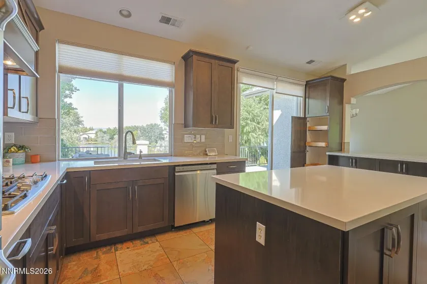 2808 Silverton, Sparks, Nevada 89436, 5 Bedrooms Bedrooms, ,3 BathroomsBathrooms,Residential,Residential,Silverton,0,260010967