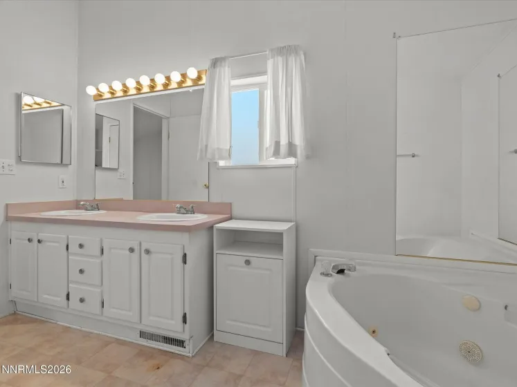 249 Miriam, Moundhouse, Nevada 89706, 3 Bedrooms Bedrooms, ,2 BathroomsBathrooms,Residential,Residential,Miriam,0,260010970