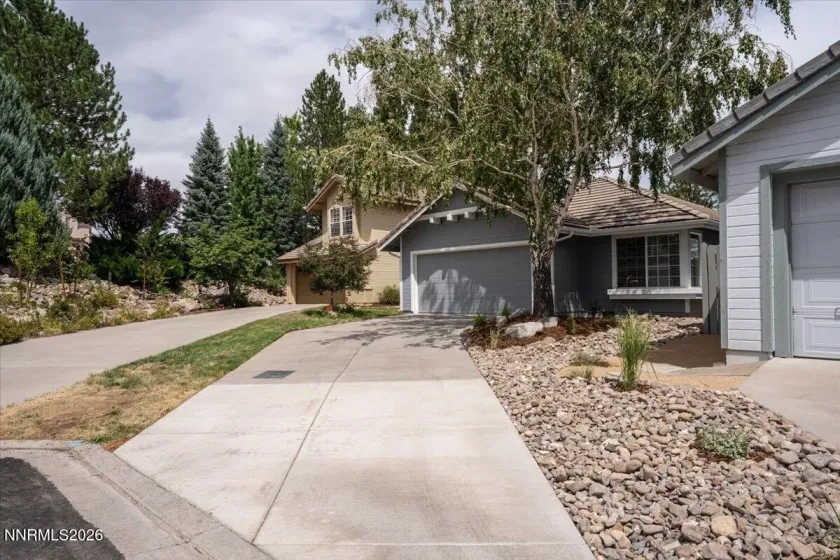 6320 Copper Creek, Reno, Nevada 89519, 3 Bedrooms Bedrooms, ,2 BathroomsBathrooms,Residential,Residential,Copper Creek,0,260010973
