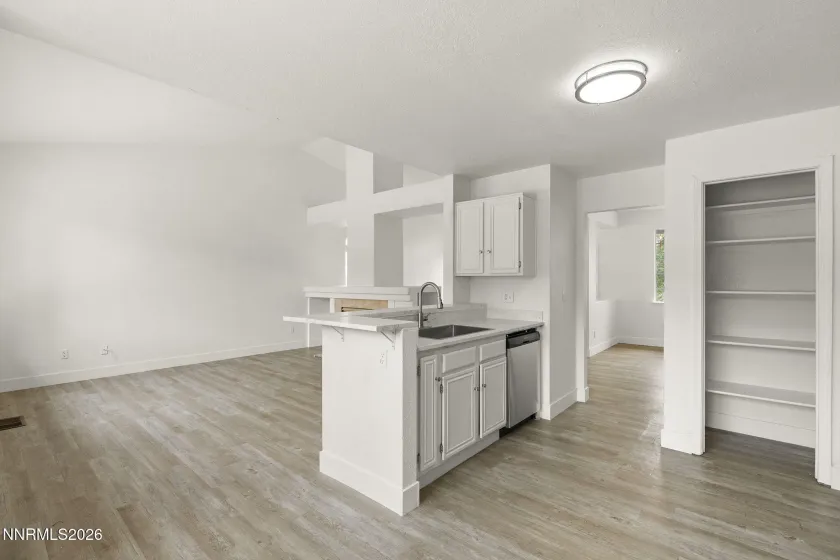 3989 Regal, Reno, Nevada 89503, 3 Bedrooms Bedrooms, ,2 BathroomsBathrooms,Residential,Residential,Regal,0,260010977