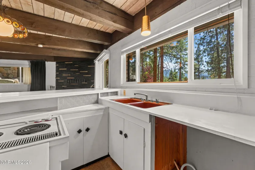 422 Lakeview, Zephyr Cove, Nevada 89448, 2 Bedrooms Bedrooms, ,2 BathroomsBathrooms,Residential,Residential,Lakeview,0,260010980