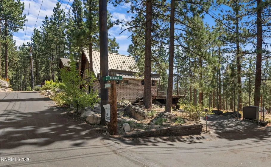 422 Lakeview, Zephyr Cove, Nevada 89448, 2 Bedrooms Bedrooms, ,2 BathroomsBathrooms,Residential,Residential,Lakeview,0,260010980