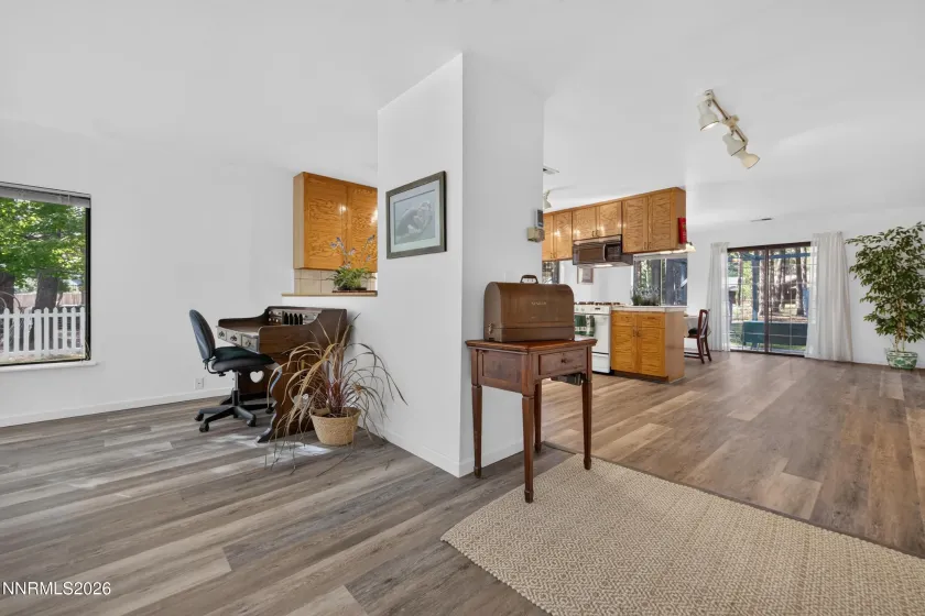 498 Red Cedar, Chester, California 96020, 3 Bedrooms Bedrooms, ,2 BathroomsBathrooms,Residential,Residential,Red Cedar,0,260010982