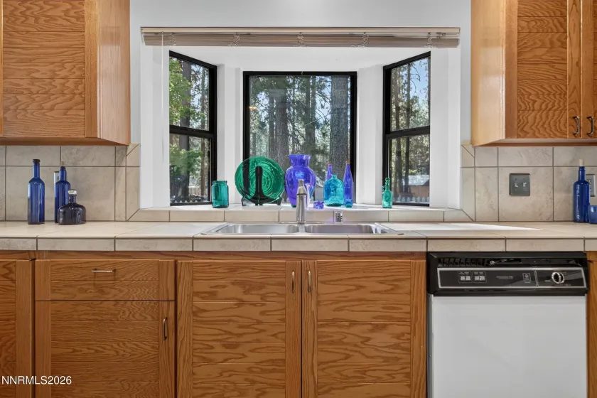 498 Red Cedar, Chester, California 96020, 3 Bedrooms Bedrooms, ,2 BathroomsBathrooms,Residential,Residential,Red Cedar,0,260010982