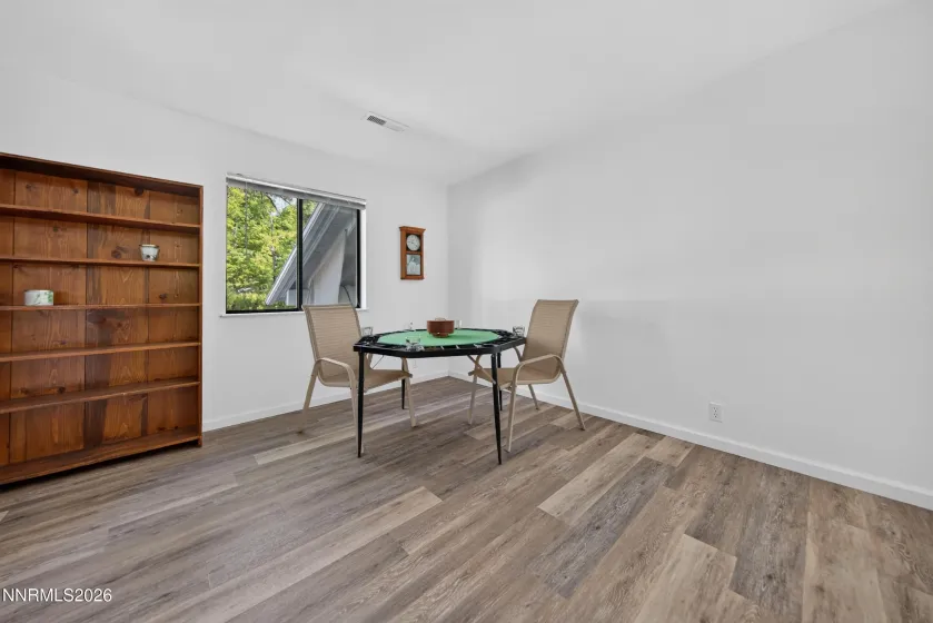 498 Red Cedar, Chester, California 96020, 3 Bedrooms Bedrooms, ,2 BathroomsBathrooms,Residential,Residential,Red Cedar,0,260010982