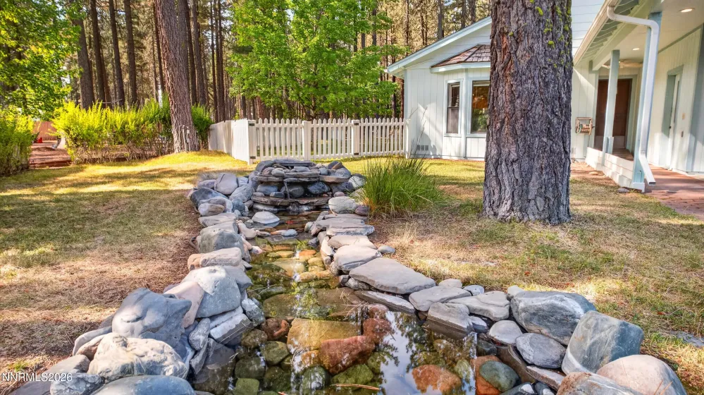 498 Red Cedar, Chester, California 96020, 3 Bedrooms Bedrooms, ,2 BathroomsBathrooms,Residential,Residential,Red Cedar,0,260010982