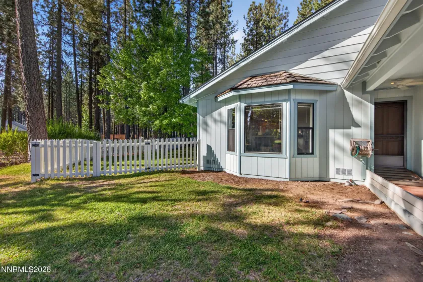 498 Red Cedar, Chester, California 96020, 3 Bedrooms Bedrooms, ,2 BathroomsBathrooms,Residential,Residential,Red Cedar,0,260010982