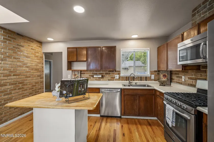3520 4th, Sparks, Nevada 89431, 3 Bedrooms Bedrooms, ,2 BathroomsBathrooms,Residential,Residential,4th,0,260010987