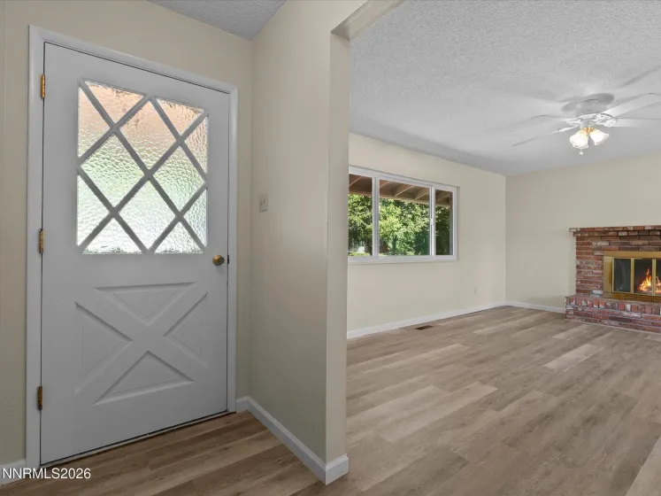 195 York, Sparks, Nevada 89431, 3 Bedrooms Bedrooms, ,2 BathroomsBathrooms,Residential,Residential,York,0,260010989