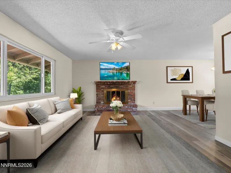 195 York, Sparks, Nevada 89431, 3 Bedrooms Bedrooms, ,2 BathroomsBathrooms,Residential,Residential,York,0,260010989