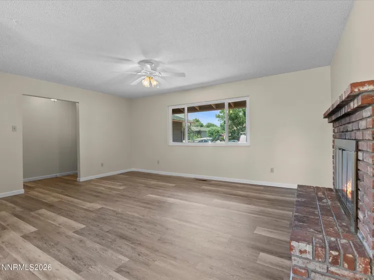 195 York, Sparks, Nevada 89431, 3 Bedrooms Bedrooms, ,2 BathroomsBathrooms,Residential,Residential,York,0,260010989