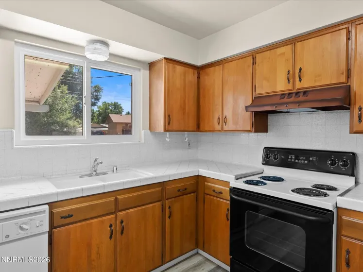 195 York, Sparks, Nevada 89431, 3 Bedrooms Bedrooms, ,2 BathroomsBathrooms,Residential,Residential,York,0,260010989