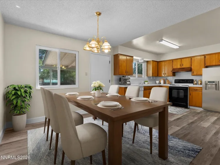 195 York, Sparks, Nevada 89431, 3 Bedrooms Bedrooms, ,2 BathroomsBathrooms,Residential,Residential,York,0,260010989