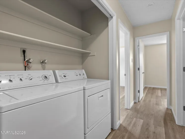 195 York, Sparks, Nevada 89431, 3 Bedrooms Bedrooms, ,2 BathroomsBathrooms,Residential,Residential,York,0,260010989