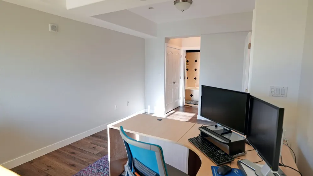 200 2nd, Reno, Nevada 89501, 2 Bedrooms Bedrooms, ,3 BathroomsBathrooms,Residential,Residential,2nd,0,260010992
