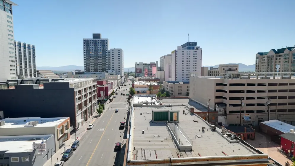 200 2nd, Reno, Nevada 89501, 2 Bedrooms Bedrooms, ,3 BathroomsBathrooms,Residential,Residential,2nd,0,260010992